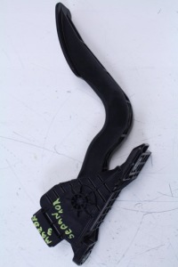 фото thumb №3, Педаль газу mazda 3 10r. 2.2d