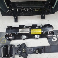 фото thumb №10, Charger панель приладів консоль подушки безпеки ремені подушка безпеки алькантара нитка