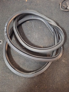 фото thumb №1, Opel insignia b универсал прокладка дверь левый перед