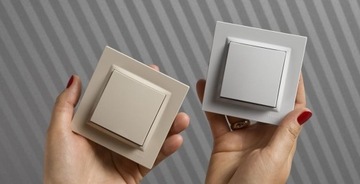 Simon 10 GNIAZDO ANTENOWE F + RJ45 CZARNY MAT