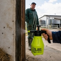 ZAMGŁAWIACZ ADIUWANT UTRWALACZ OPRYSKU NA MUCHY 1L