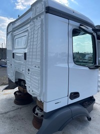 фото thumb №6, Кабіна mp4 antos m-cab classicspace 2.30 170mm