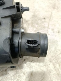 фото thumb №9, Корпус фильтра воздуха maserati levante 2017 670101257