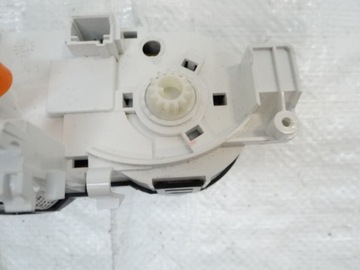 фото thumb №7, Peugeot 208 i панель кондиционера воздуховод 9819611577