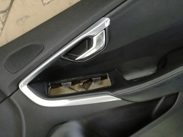 фото thumb №15, Volvo v40 ii 2012 - 2019 рік сидіння диван обшивки підлокітник r-design