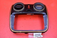 Купити Решітка обдув середня рамка радіо 682605785r dacia lodgy stepway 17-24, фото thumb