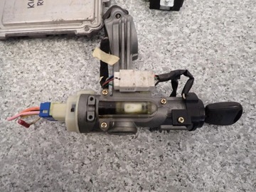 фото thumb №6, Kia rio 1.5 crdi 05-10 набор стартовый компьютер замок зажигания