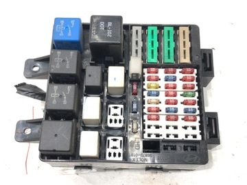 фото thumb №1, Коробка предохранителей hyundai matrix 91102-17241 минивэн 01-10 1.6 103km