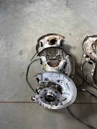 фото thumb №8, Bmw i3 поворотний кулак ступиця лівий задня