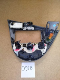 фото thumb №2, Панель керування вентиляція кондиціонера рамка прикурювач ford focus mk1