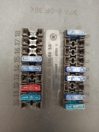 фото thumb №12, W638 2.2cdi коробка предохранителей 0005400650