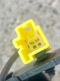 фото thumb №8, Volvo xc60 ii xc90 задня кліпса поперечина кліпси ременів безпеки лівий задня