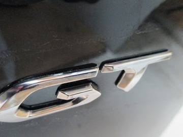 фото thumb №5, Крышка задняя peugeot 3008 камера