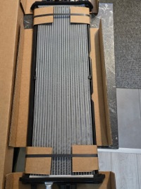 фото thumb №1, Tesla 3 радиатор воды