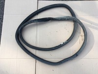 фото thumb №1, Прокладка двері задня vw caddy 2k iii ladna