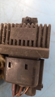 фото thumb №2, Реле свеча накаливания renault modus 1.5dci 04r