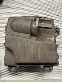 фото thumb №1, Корпус фильтра воздуха renault trafic 2.0 8200760899b