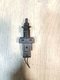 Купить Датчик свет стоп mercedes w168 w208 w202, фото thumb