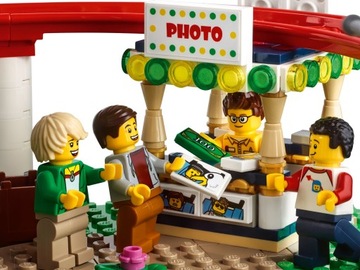 LEGO CREATOR 10261 — АМЕРИКАНСКИЕ ГОРКИ