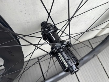 Карбоновые колеса для шоссе и гравия PRO-WAY VENOM 45/50 мм MARBLE Ratchet 36T 1395 г