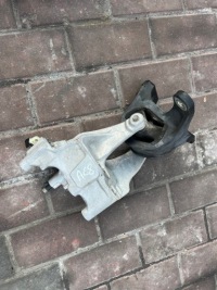 фото thumb №1, Кронштейн подушка двигуна honda accord viii 2.0 16v i-vtec r20a3