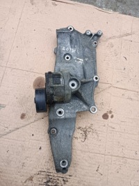 Купити Кронштейн основа генератора ford mondeo mk5 c-max mk2 рестайлінг  2.0 tdci 150km, фото thumb