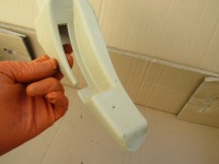 фото thumb №4, 7 mercedes w124 кремовий захист пластик сидіння заглушка поперечина лівий сидіння