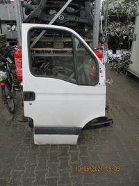 фото thumb №1, Двері праве renault master 2004