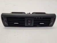 фото thumb №1, Bmw f20 f21 решётка обдув средняя 9205357