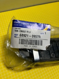 фото thumb №1, Молдинг консолі renault koleos ii 689210957r