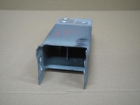 фото thumb №3, Зона деформації кронштейн правий перед range rover velar jaguar f-pace