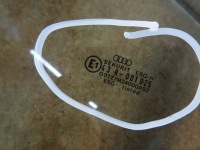 фото thumb №3, Audi 80 стекло дверь левый перед