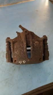 фото thumb №1, Супорт правий перед ford mondeo mk3 03r 2.0tdci