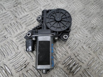 фото thumb №3, Двигунчик доводчик двері зад audi rs7 4g 4g8 4g8839003 4g8839004