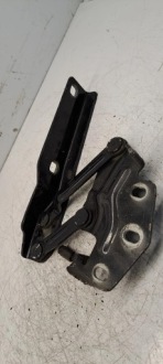 фото thumb №1, Петля капот лівий vw passat b6 3c0823301c