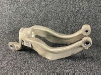 фото thumb №2, Volvo xc60 ii кронштейн амортизатора правый перед