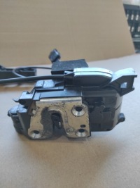 фото thumb №3, Замок дверь задняя правый renault clio iii 4 pin 300129c