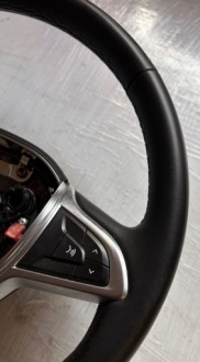 фото thumb №12, Руль перед сторона левая dacia duster ii 484002676r skórzano красивая