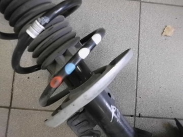 фото thumb №4, Mcperson поворотна опора праві перед peugeot 308 ii t9 1.2 pure tech 2015 рік