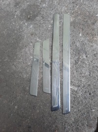 фото thumb №1, Накладки порогові l&k laurin klement superb iii