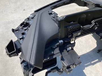 фото thumb №5, Audi e-tron 4ke панель капот консоль подушки ремені