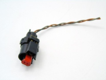 фото thumb №1, Штекер разъём 1.3 cdti corsa d agila meriva a combo swift splash astra h