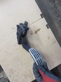 фото thumb №1, Nissan qashqai j11 педаль потенціометр 180024ba0b r