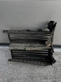 фото thumb №1, Шторка воздуховод воздуха жалюзи peugeot 2008 ii