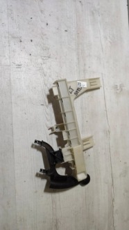 Купить Alfa romeo stelvio 2021 направляющая стекло левый задний, фото thumb