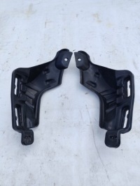 фото thumb №1, Citroen c3 iii напрямна бампера перед правий лівий