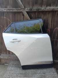 фото thumb №1, Двері задні праве peugeot 2008 ii kwe