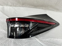 фото thumb №1, Toyota yaris cross правая задняя лампа