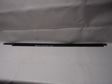 фото thumb №7, Планка уплотнитель правый audi a1 3d 8x3837477/478