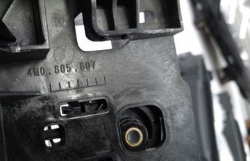 фото thumb №9, Ковзун лампи лівий audi q7 4m 4m0805607